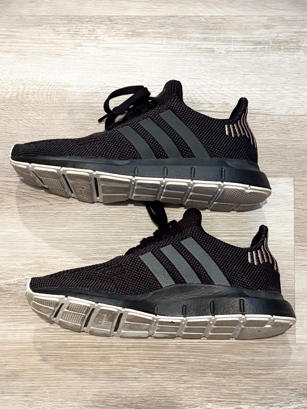 WOMENS ADIDAS SNEAKERS